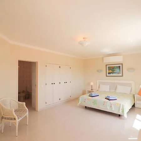 Villa Carvoeiro Ceu *