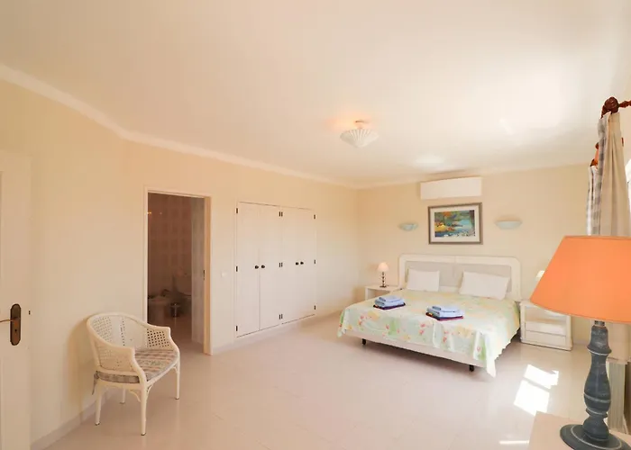 Villa Carvoeiro Ceu *