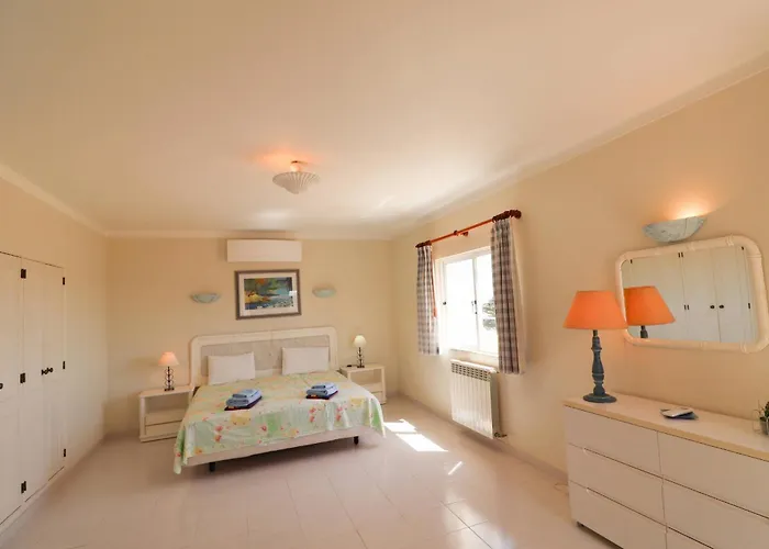 Carvoeiro Ceu * Lagoa (Algarve)